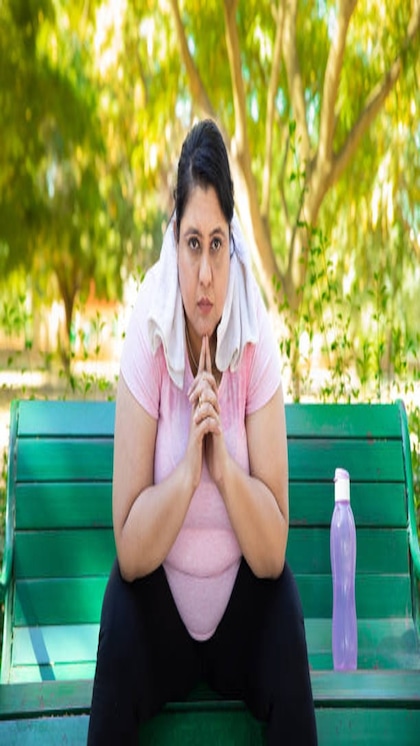 <p>एक ही जगह पर बहुत देर तक बैठे रहने से वजन घटाने में दिक्कत आ सकती है।</p>

<p> </p>

