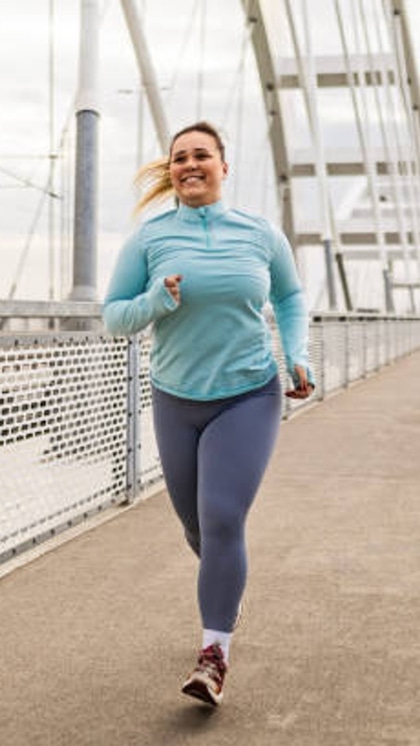<p>Weight Loss के लिए किन आदतों को छोड़ना जरूरी है? जानें 10 ऐसी चीजें जो वजन घटाने में बाधा बन सकती हैं। जिससे कई बीमारियां पैदा कर सकती हैं। </p>
