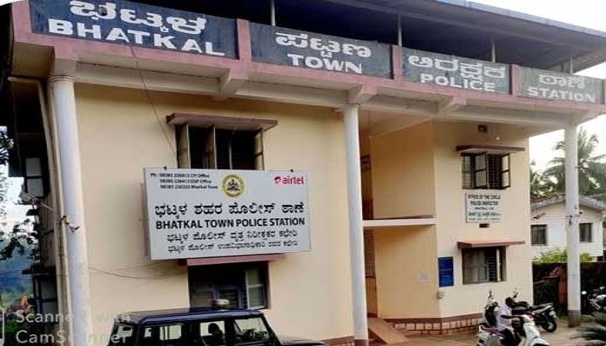 Traffic violation money go to government treasury in Bhatkal it goes gold shop owner account san