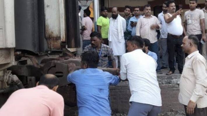  train accident in bijnor