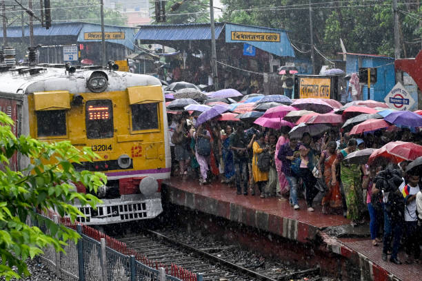 Gujarat on high alert: IMD warns of heavy rains, schools closed in flood-hit districts AJR