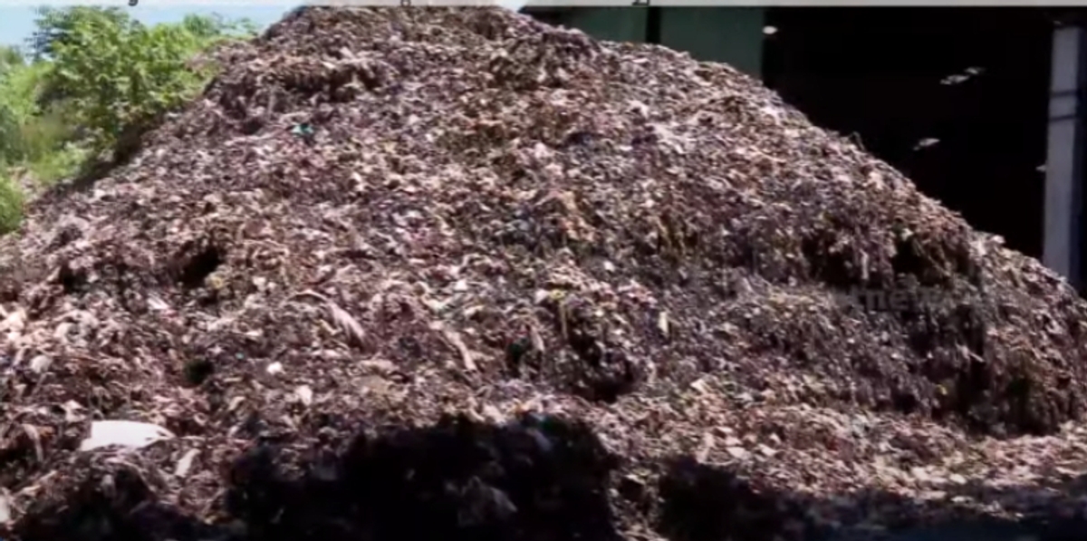 njeliyanparamba garbage issue