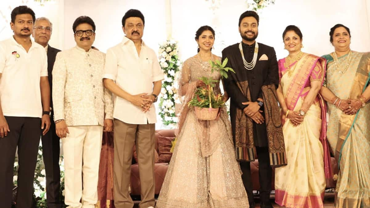 Actor Chinni Jayanth's son's wedding ceremony! Chief Minister MK Stalin attended and congratulated! dee