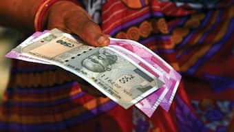 7 simple tips to reduce spending and save more every month