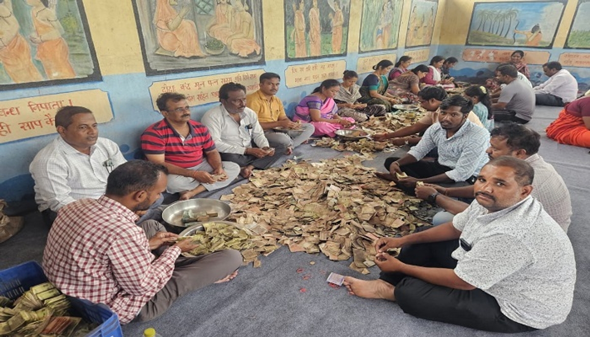 57 lakhs collected in the Anjanadri temple Hundi at gangavathi in koppal grg 