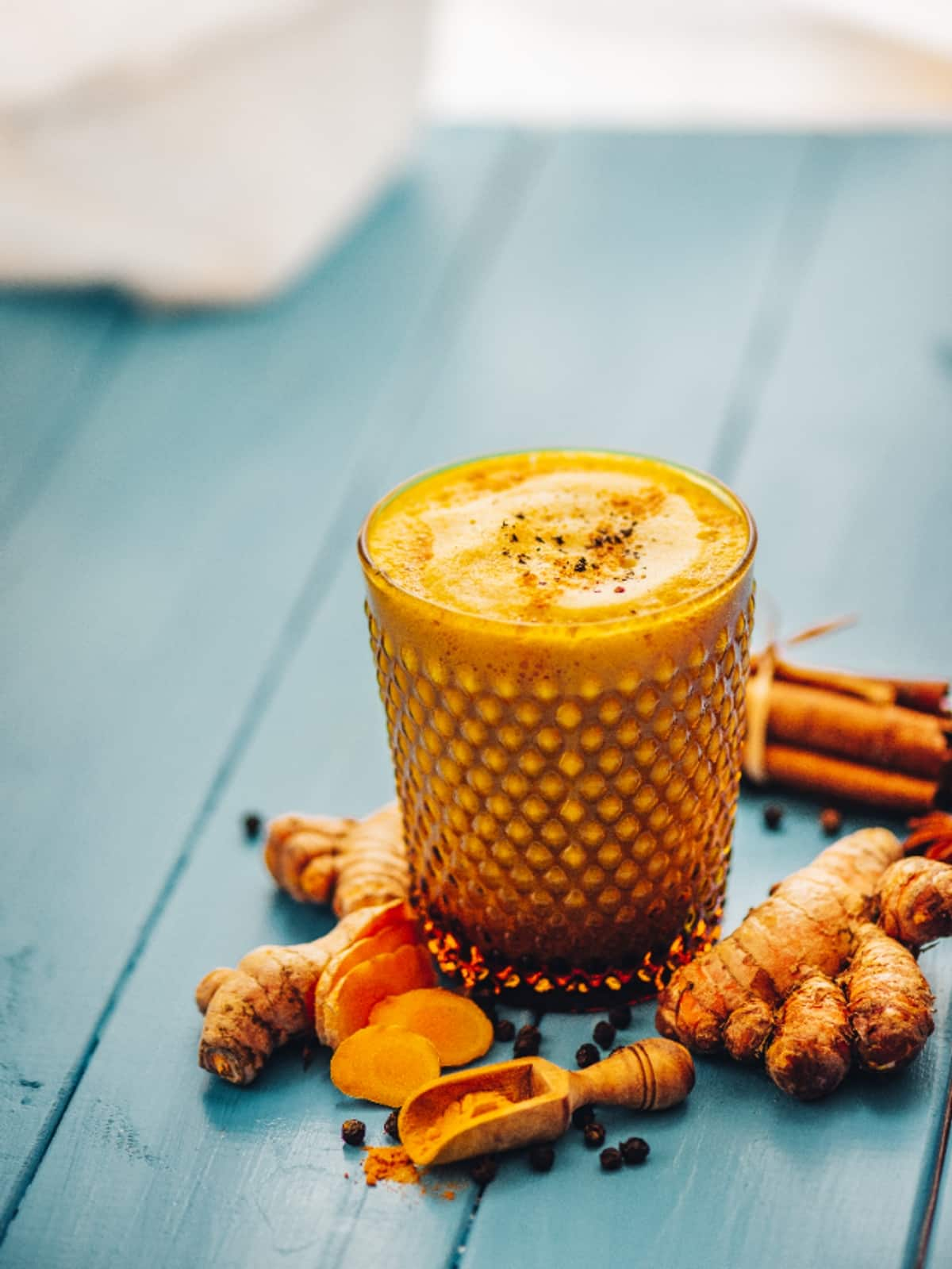 benefits of drinking turmeric milk