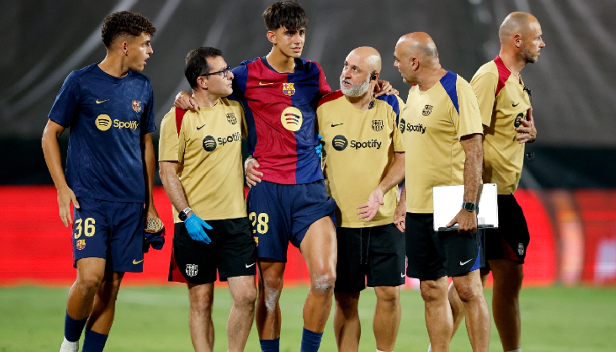 football Marc Bernal injury: Barcelona midfielder ruptures ACL in La Liga win against Rayo Vallecano scr