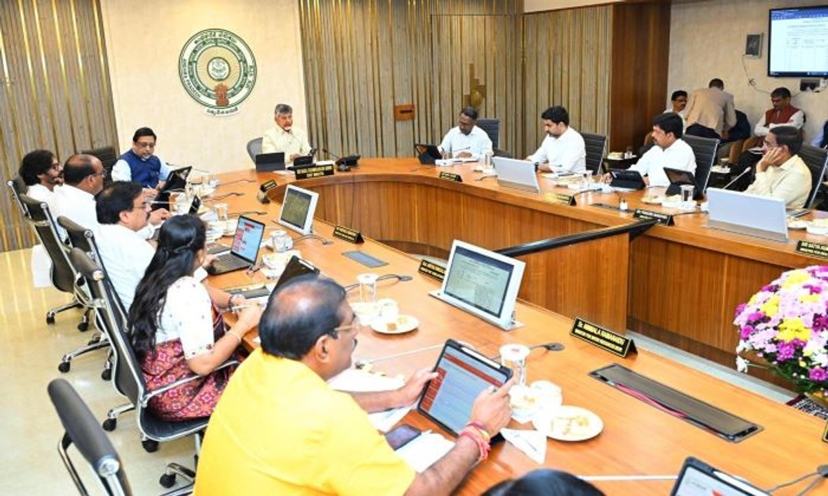 AP CM Chandrababu Naidu Leads Hi-Tech Cabinet Meeting with New E-Cabinet App AKP