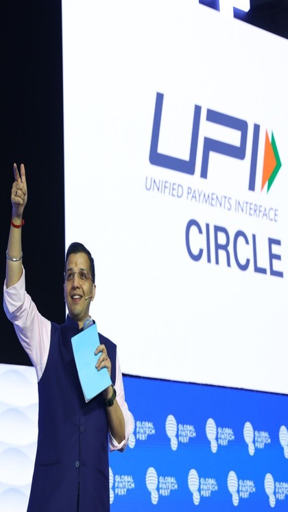<p>यह अंतर ग्राहकों के लिए असंतोष का कारण बन सकता था, इसीलिए NPCI ने सभी बैंकों को यह निर्देश जारी किया कि UPI ट्रांजेक्शन पर भी समान रिवॉर्ड पॉइंट्स और लाभ दिए जाएं।</p>
