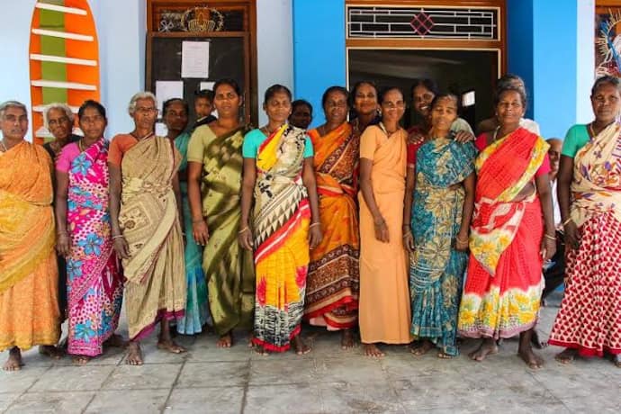 சுய உதவிக்குழுவிற்கு சிறு கடன்