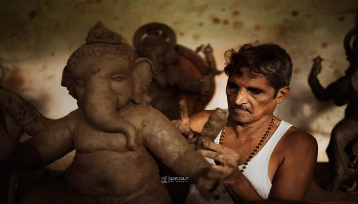 Here are photos of Ganesh idols made by GD Bhatt  in Uttara Kannada grg 