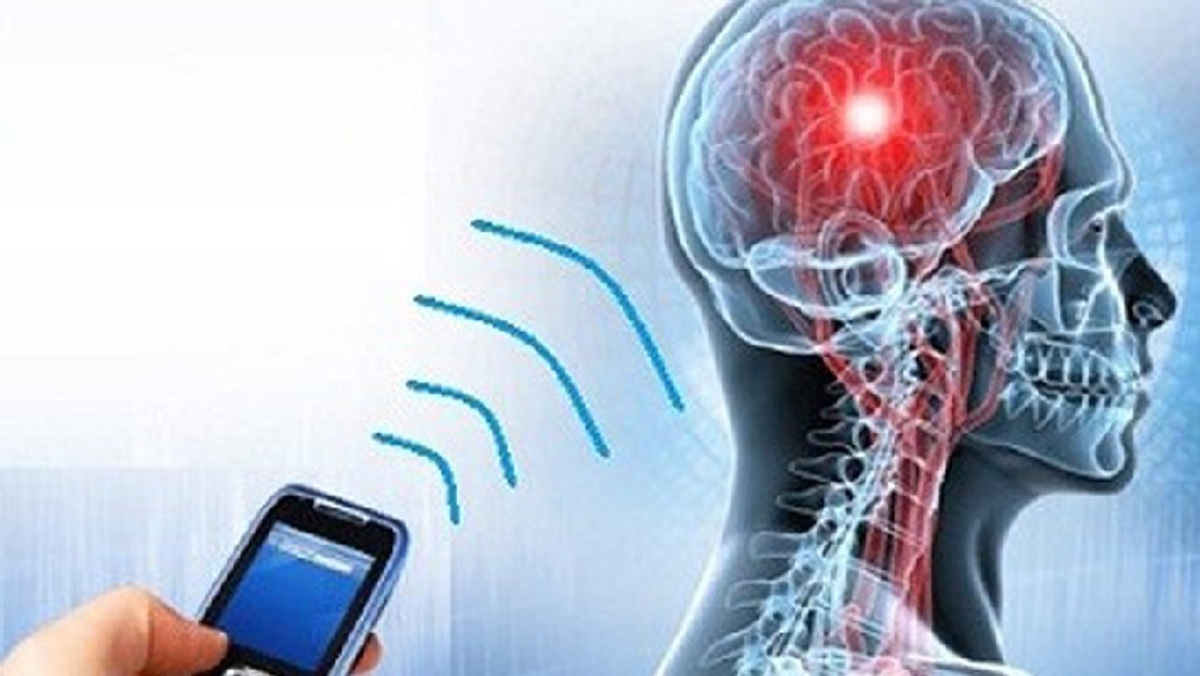 Is Your Smartphone Giving You Brain Cancer? Understanding the risk and safety tips RTM