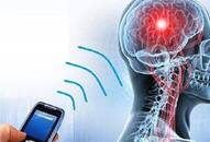 smartphone use tips brain cancer risk from radiation check sar value