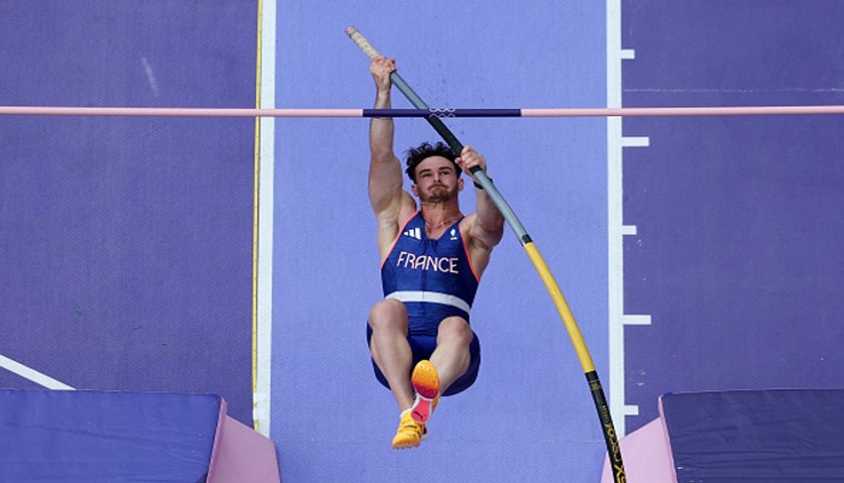 French pole vaulter Anthony Ammirati offered a whopping Rs 2 crore from porn site after viral Olympics moment shk