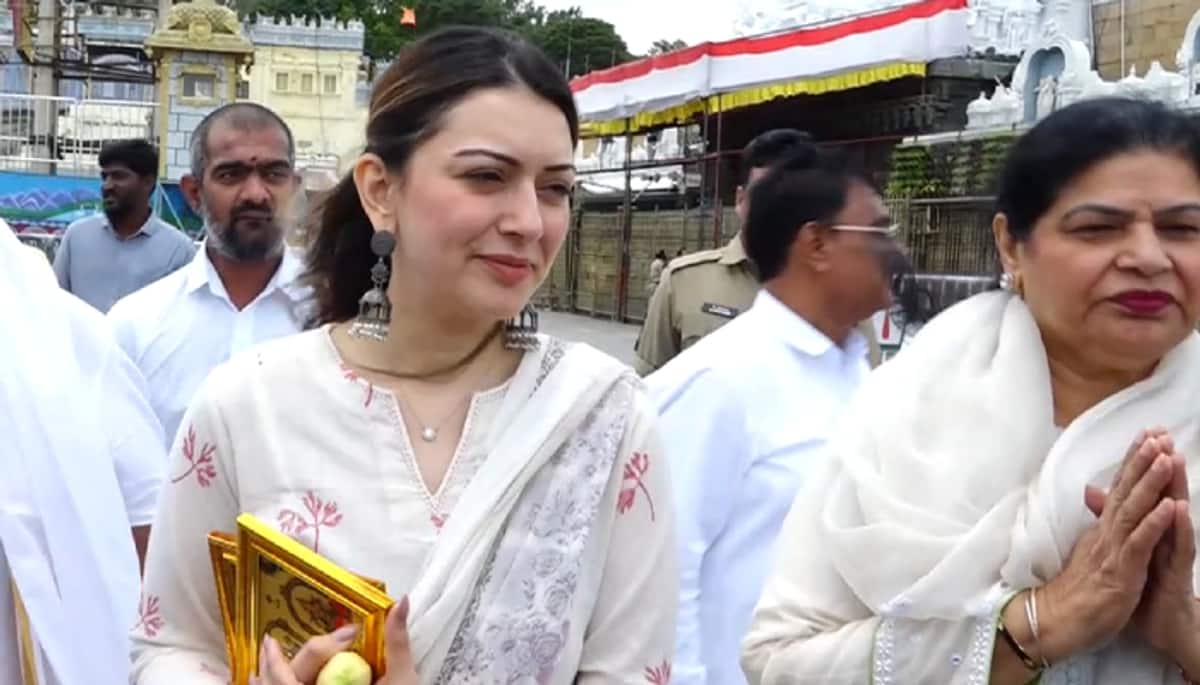 Actress Hansika Motwani offered prayers in Tirupati temple video ans