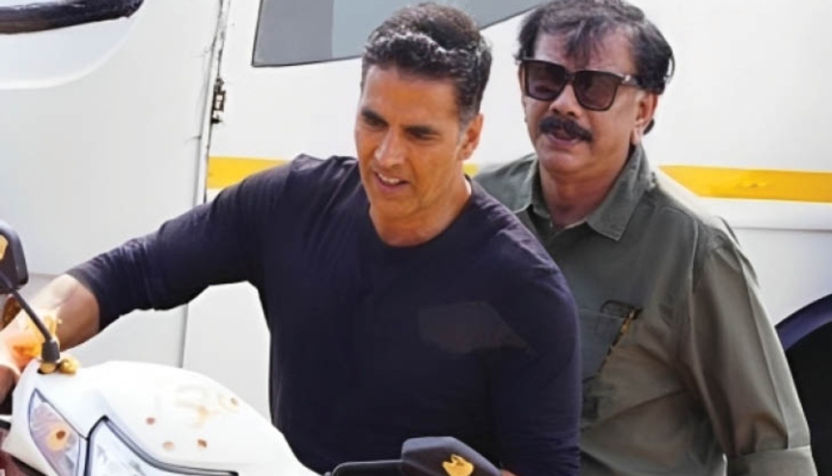 actor akshay kumar new movie motion poster coming soon directed by priyadarshan 