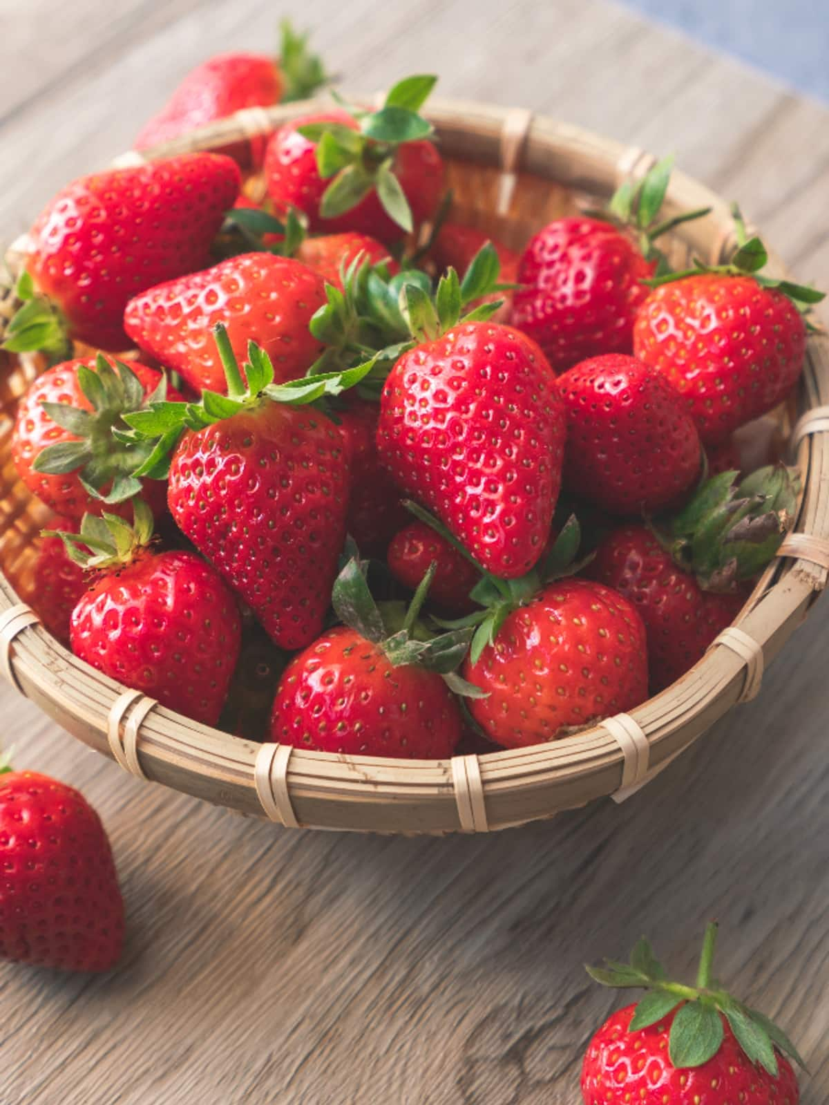 how to eat strawberry tasty and different way 