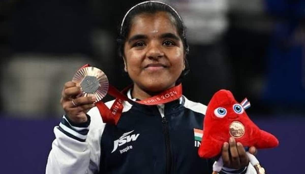 Nithya Sre Sivan clinches bronze in womens Badminton singles SH6 event at Paris Paralympic Games 2024 India medal tally rocketed to 15 kvn