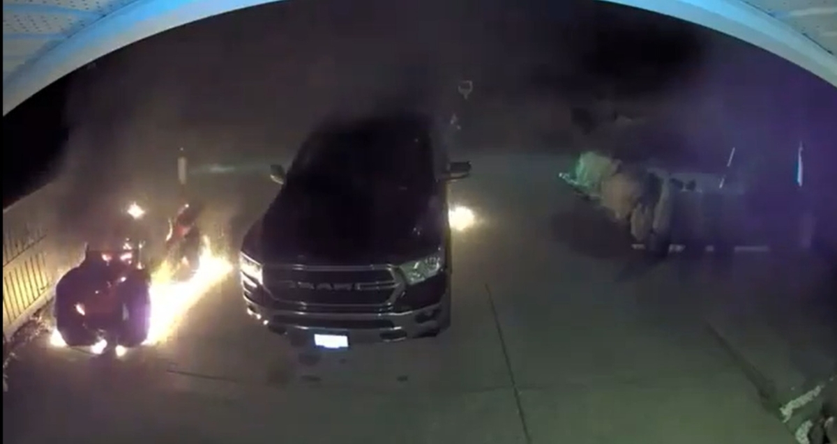 Firing outside AP Dhillon's house: New videos show black truck, car burnt in driveway (WATCH) shk