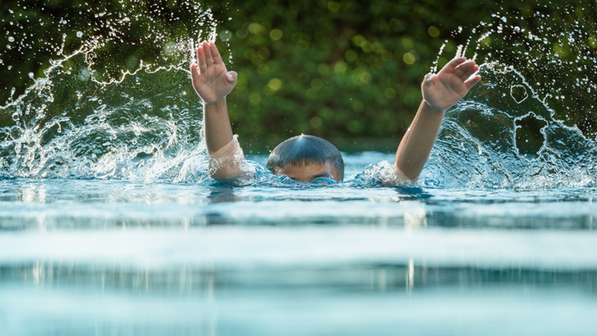 Techies kill colleague by pushing him into pool at birthday bash, try to pass it off as accidental drowning shk