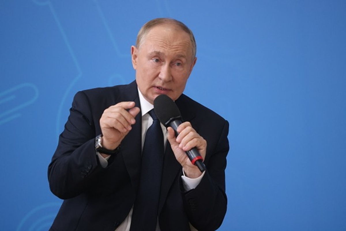 Russian President Vladimir Putin lashes out at US, Britain for helping Ukraine grg 