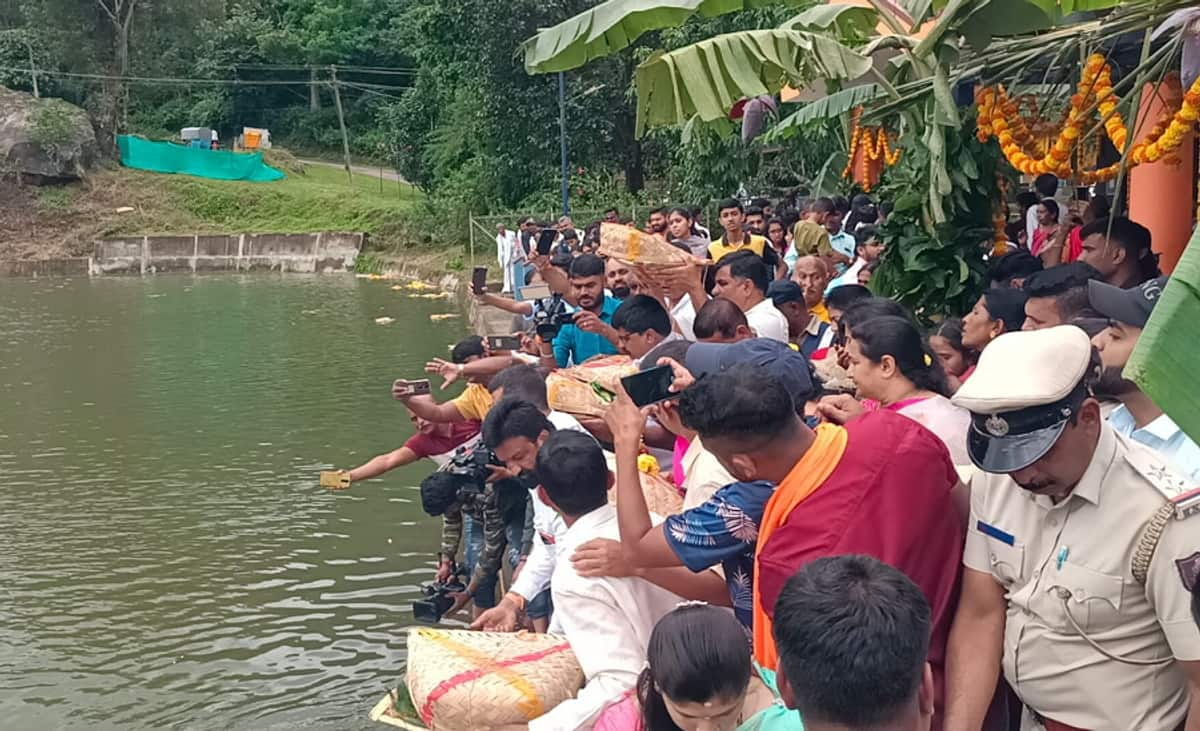 In Kodagu the newlyweds prayed for marriage and child birth gvd