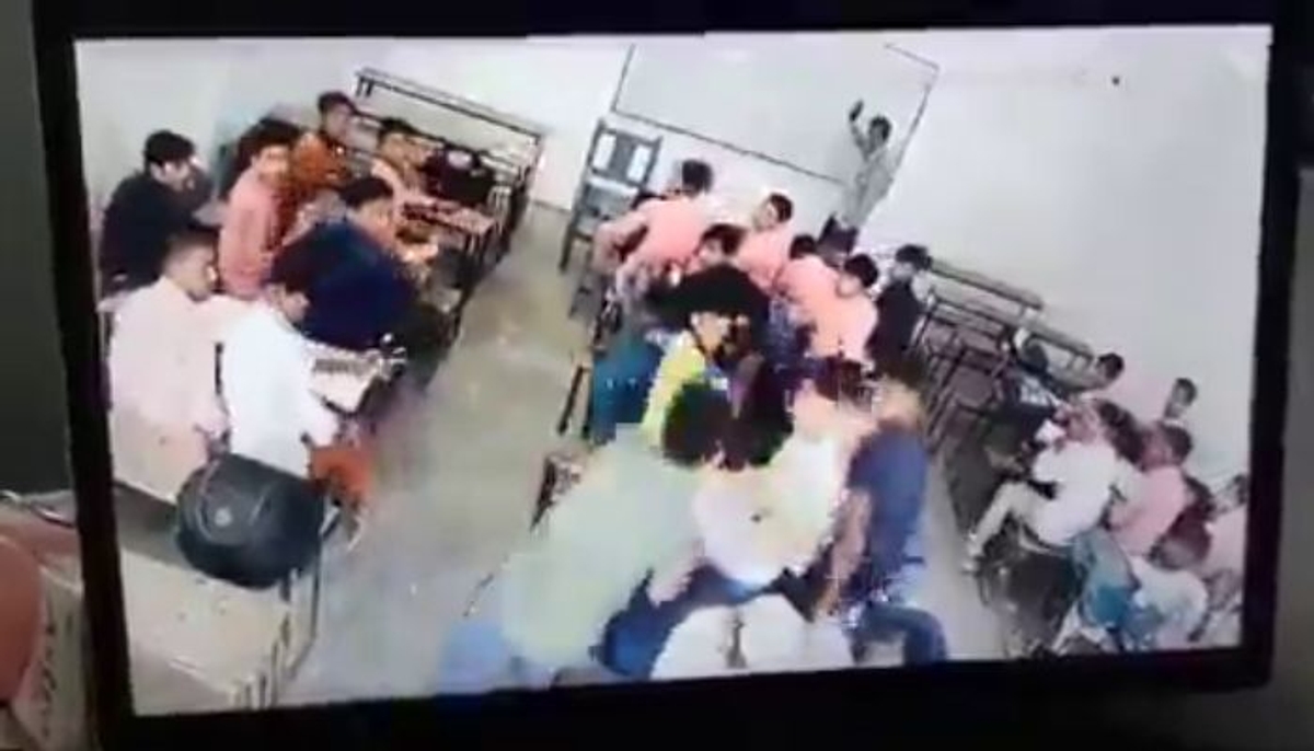 gunda s enter classroom and beaten 15 year old student in unnao uttar pradesh mrq