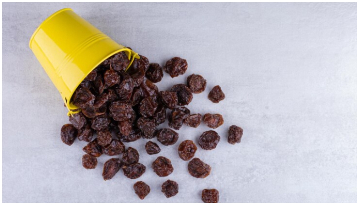 Raisin Water Secrets: Essential health benefit of drinking on an empty stomach NTI