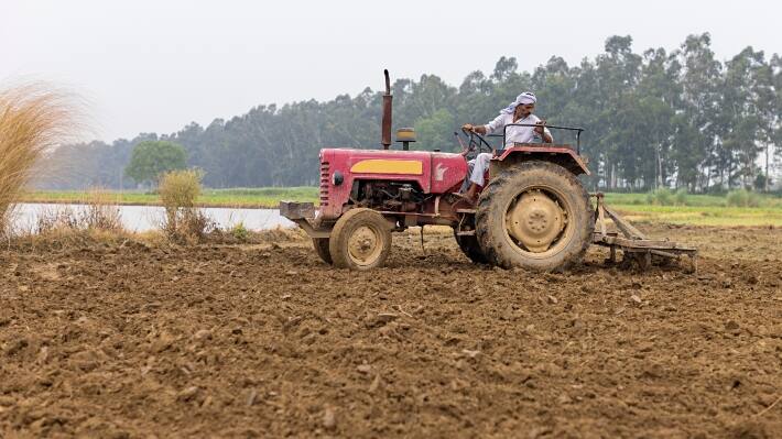 Tractor