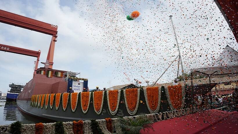 भारतीय नौसेना को नई शक्ति: एक साथ लॉन्च हुए दो एंटी सबमरीन जहाज, दुश्मनों को देंगे मुंहतोड़ जवाब