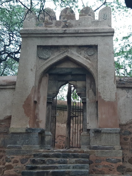 Bhuli Bhatiyari Ka Mahal