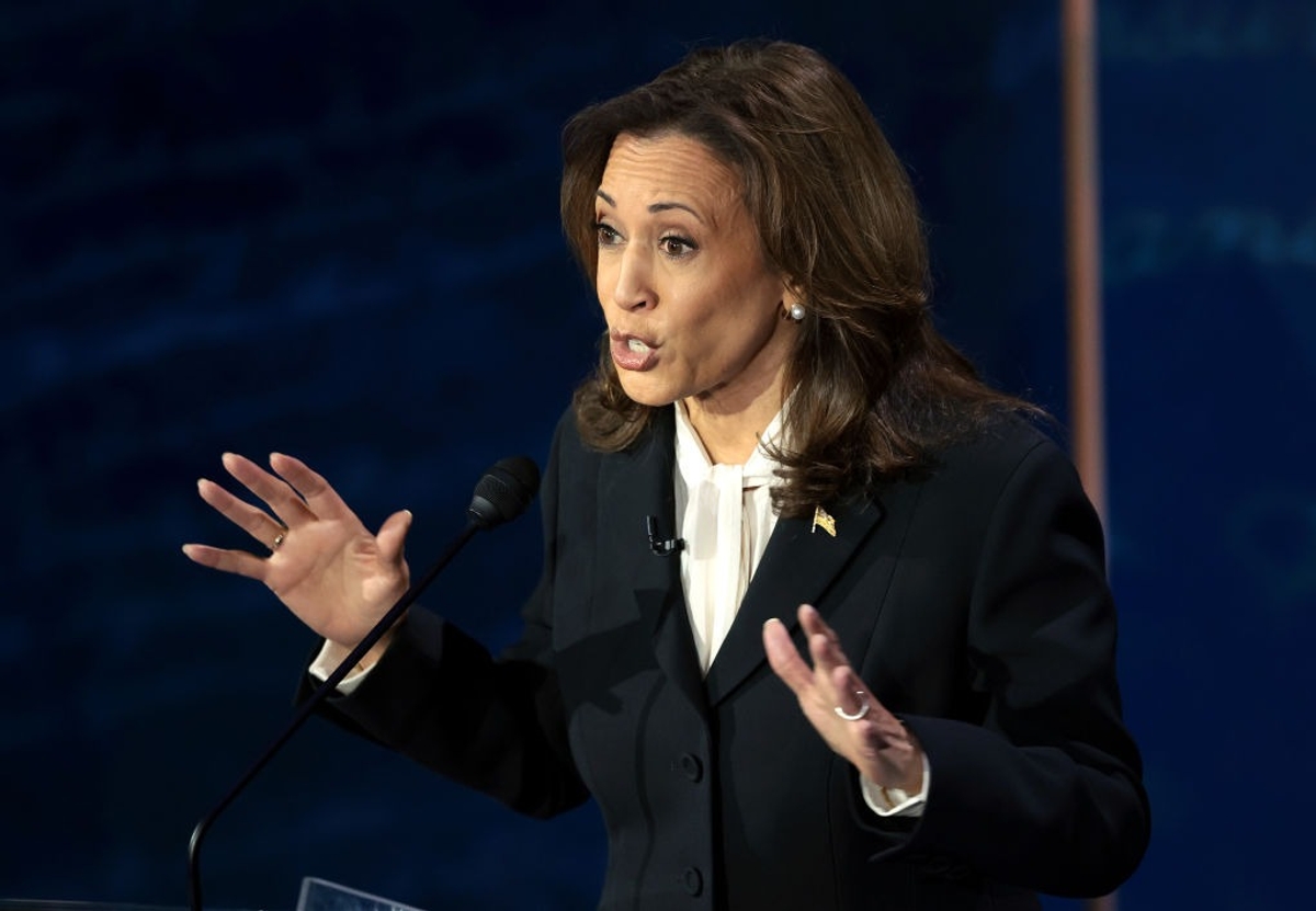 Gunshots fired into Kamala Harris campaign office in Arizona police investigating