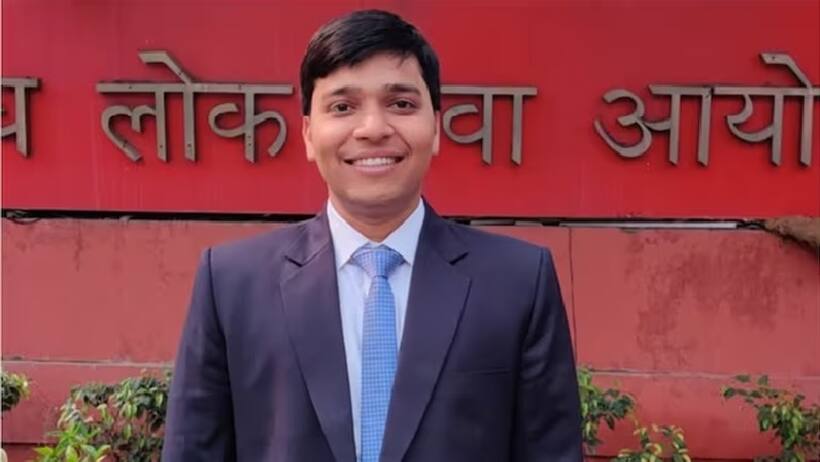  ₹20 लाख लोन लेकर पढ़ाई, ₹28 लाख की नौकरी छोड़ UPSC तैयारी, बड़ा रिस्क लेकर यह बंदा बन गया IAS 