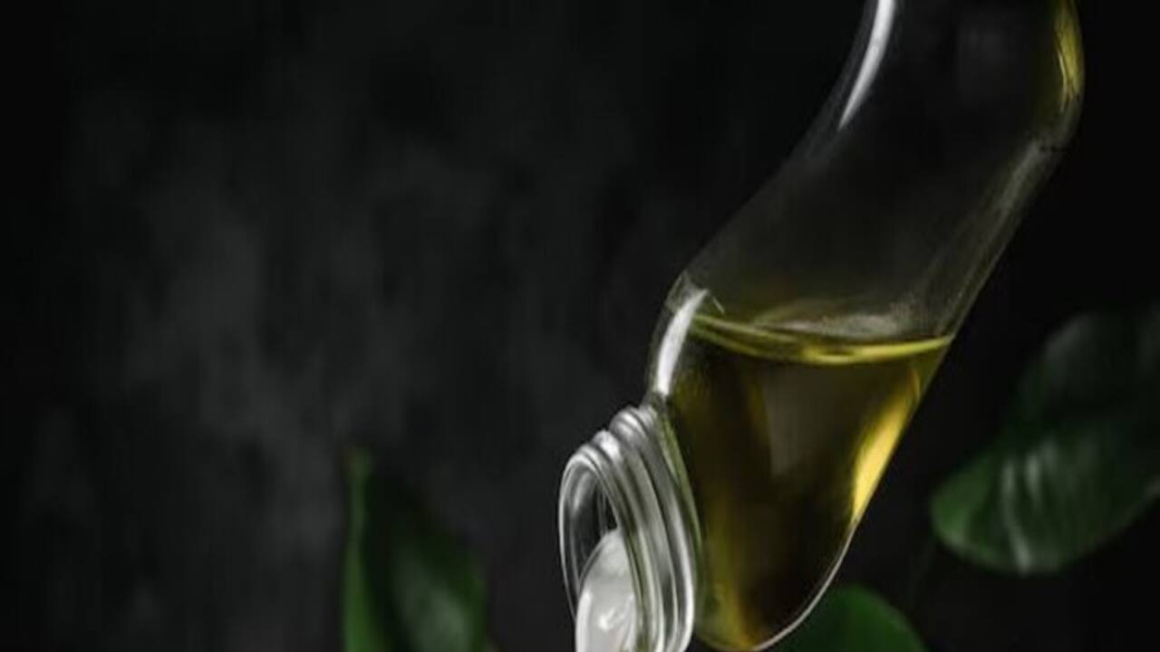 Adding 1 drop of coconut oil does THIS to your belly button, nostrils, fingertips
