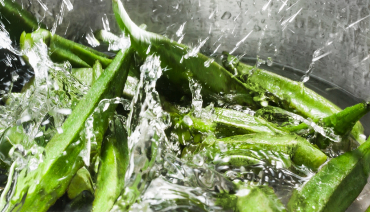 benefits of drinking okra water on an empty stomach 