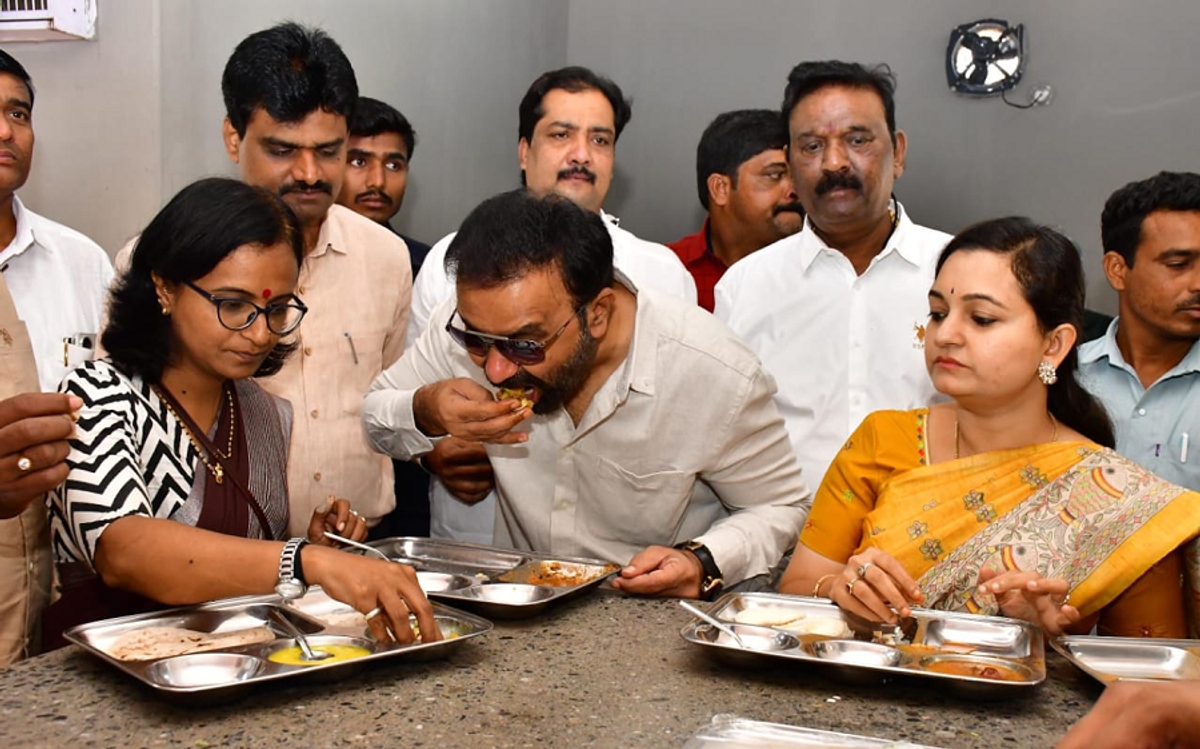 From now on meals will be available at Indira Canteen for Rs 5 Says Minister Santosh Lad gvd