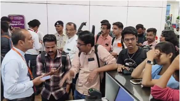 Air India Flight Delhi to Kochi Delayed Passengers Protest at  Delhi Airport