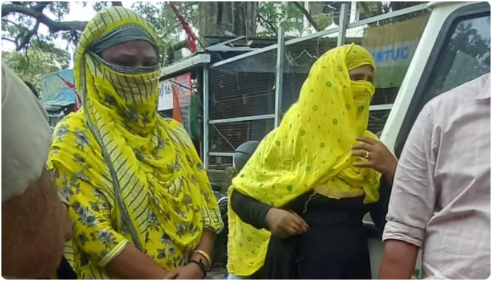 Two ladies arrested with 12 kg of ganja in kozhikode railway station