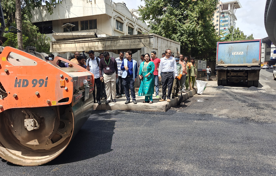 2000 more potholes to be repaired in Bengaluru Says Tushar Girinath gvd