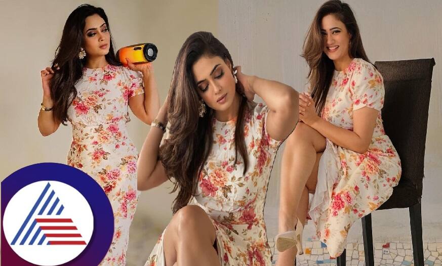 Gorgeous beauty Shweta Tiwari looks fit and fine in her 44 pav