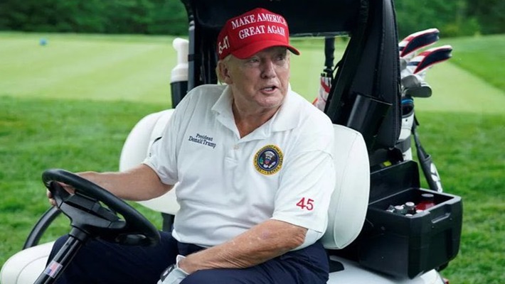 Trump safe after gunshots fired near Florida golf club, FBI investigating 'attempted assassination' AJR