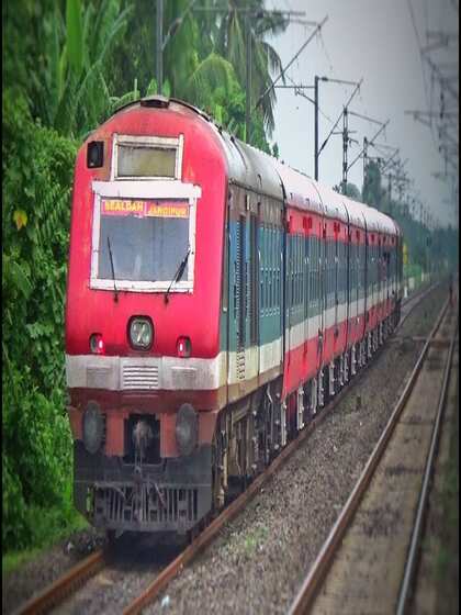 डेमू (DEMU) ट्रेन: Diesel Electrical Multiple Unit