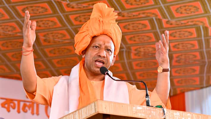 Yogi Adityanath Inaugurates Siddheshwari Temple in Tripura, Calls Pakistan Cancer on Humanity AKP