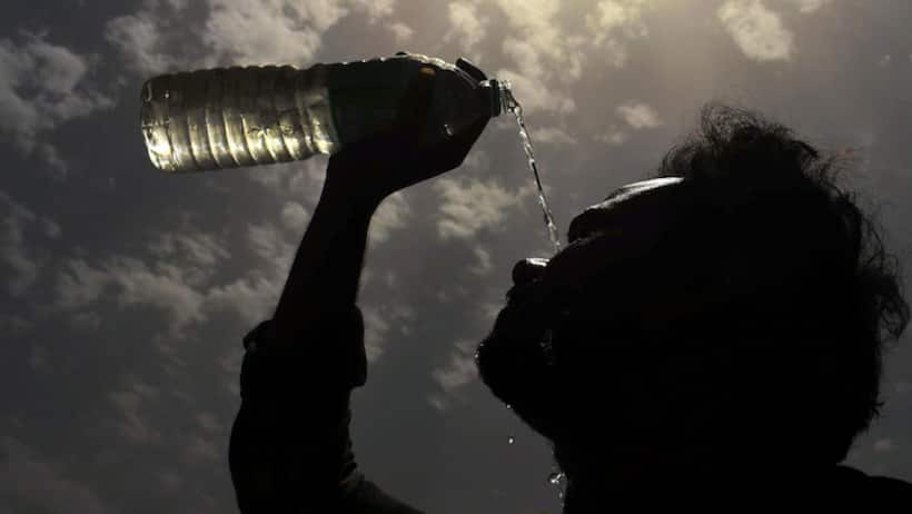 Weather update: IMD predicts Delhi, northwest India to experience extended warm spell for another week