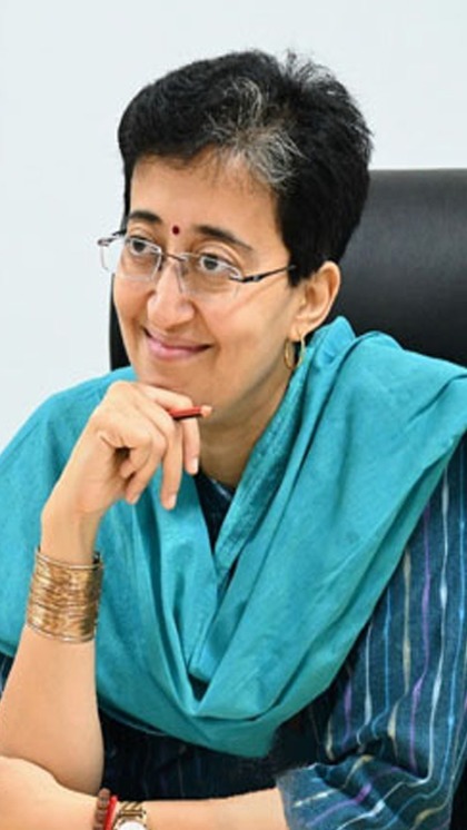 <p>शिक्षा और पीडब्ल्यूडी मंत्रालय संभालने वाली आतिशी को लंबे समय से दिल्ली के अगले मुख्यमंत्री के रूप में देखा जा रहा था।</p>
