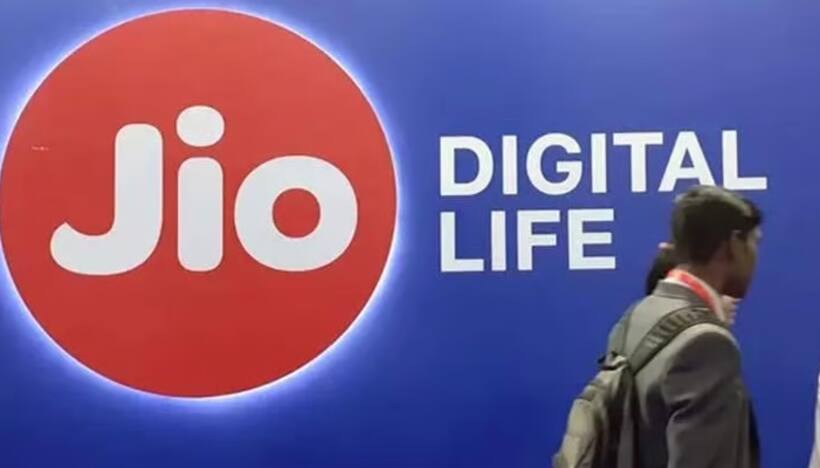 Reliance Jio's 'Diwali Dhamaka' OFFER! You can get 1 year free Jio AirFiber connection; Check deals