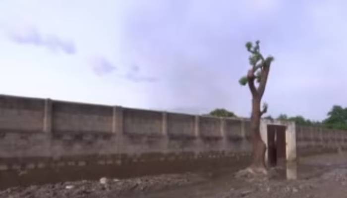 281 inmates escapes from Maiduguri jail in Nigeria after wall collapsed in flood 