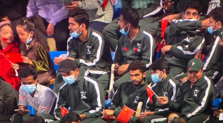 India vs China, Asian Champions Trophy: Pakistan players trolled for waving Chinese flag, meme fest explodes snt