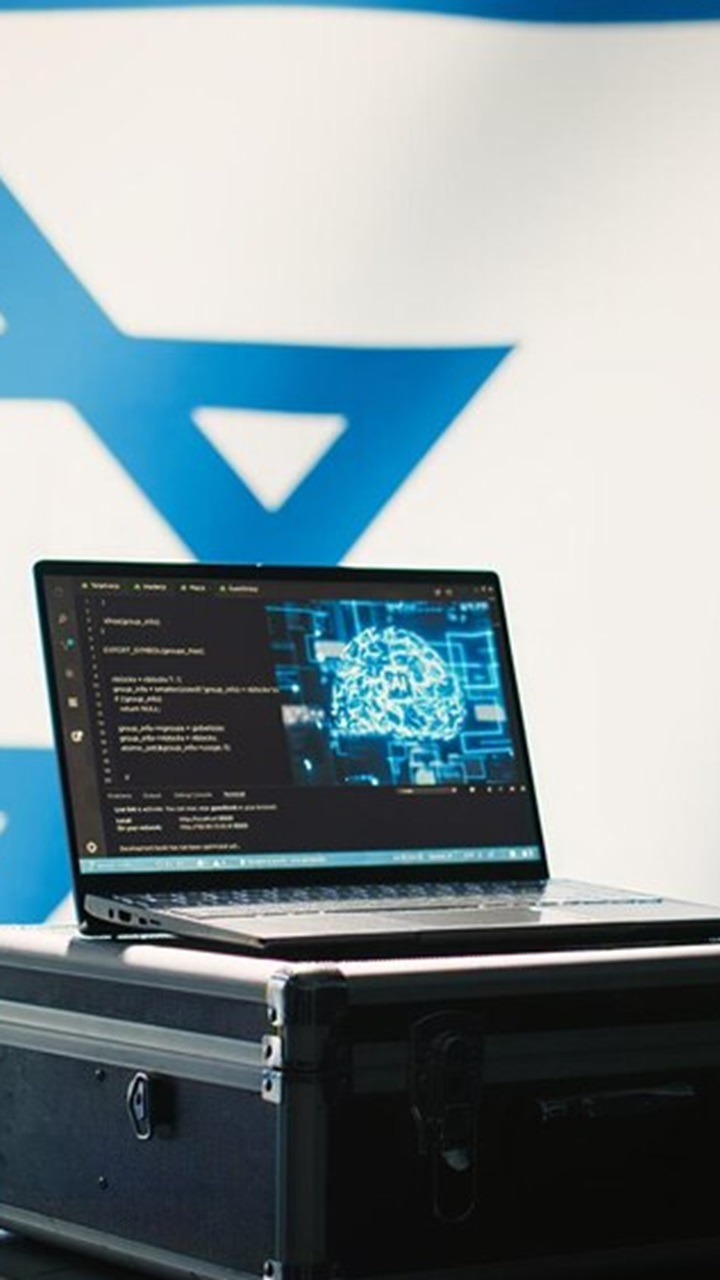 ಪ್ರತಿ ದಿನವೂ ಗೆಲ್ಲುತ್ತಿದೆ ಹೇಗೆ ಆ ಪುಟ್ಟ ರಾಷ್ಟ್ರ; ಕೇರಳದ ಅರ್ಧದಷ್ಟು ಭೂಮಿ, ಬೆಂಗಳೂರಿಗಿಂತಾ ಕಮ್ಮಿ ಜನ!