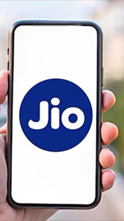 <p>जो नए ग्राहक JioAirFiber कनेक्शन लेना चाहते हैं, वे रिलायंस डिजिटल, MyJio स्टोर या आउटलेट्स से 20,000 रुपये या उससे अधिक के इलेक्ट्रॉनिक प्रोडक्ट की खरीदारी कर सकते हैं।</p>

